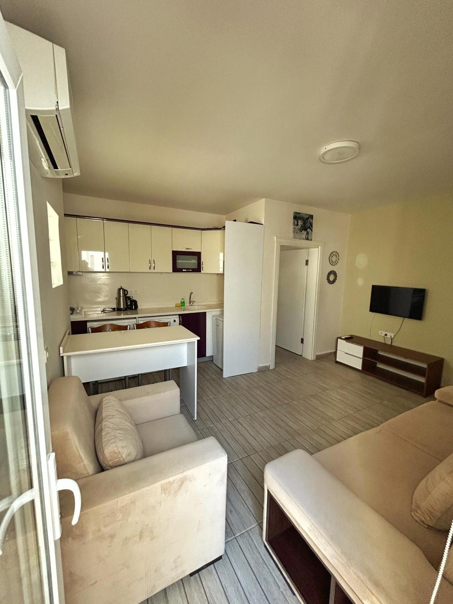 Loca Centre Suites بودروم المظهر الخارجي الصورة