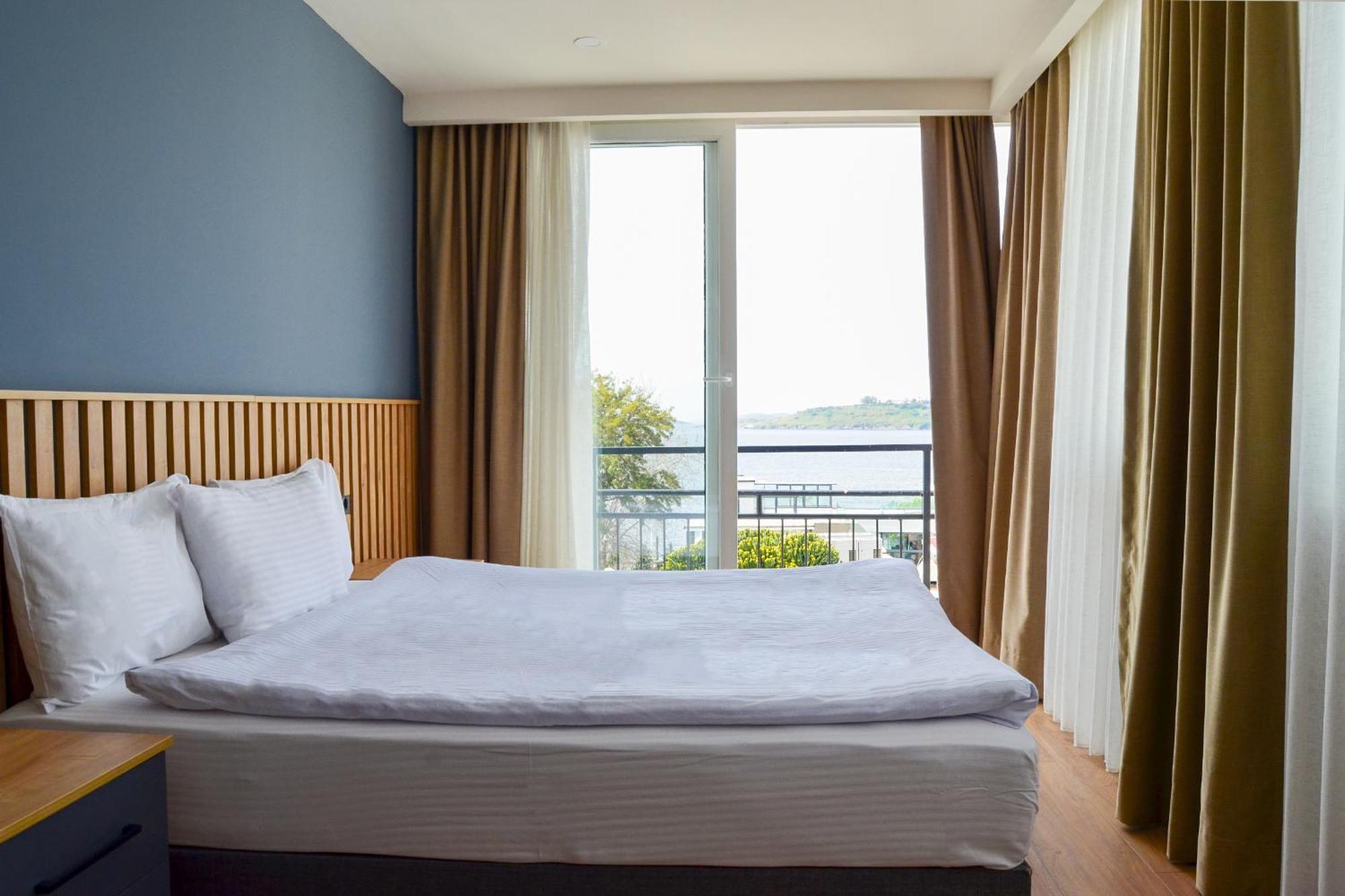 Loca Centre Suites بودروم المظهر الخارجي الصورة