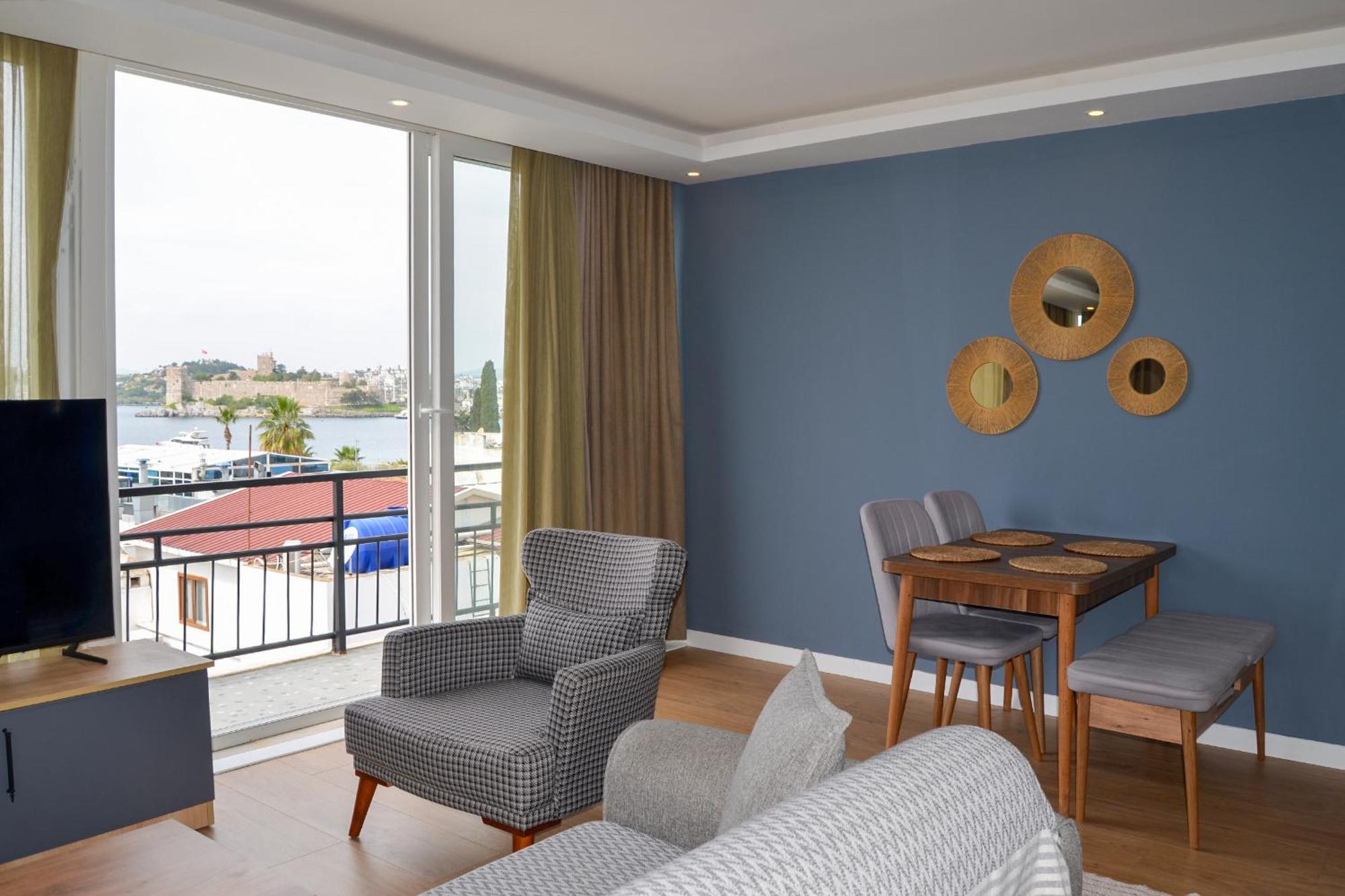 Loca Centre Suites بودروم المظهر الخارجي الصورة