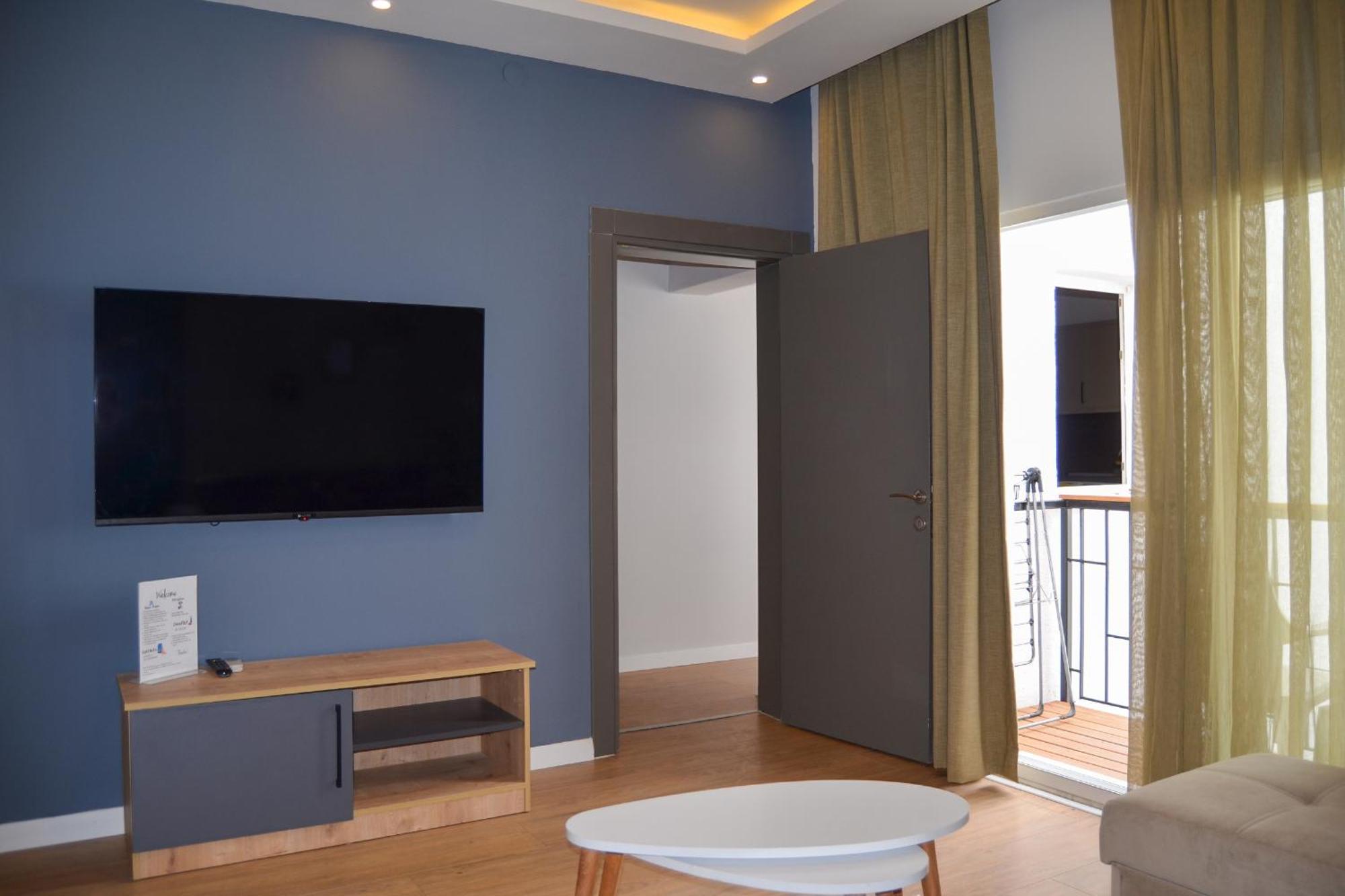 Loca Centre Suites بودروم المظهر الخارجي الصورة