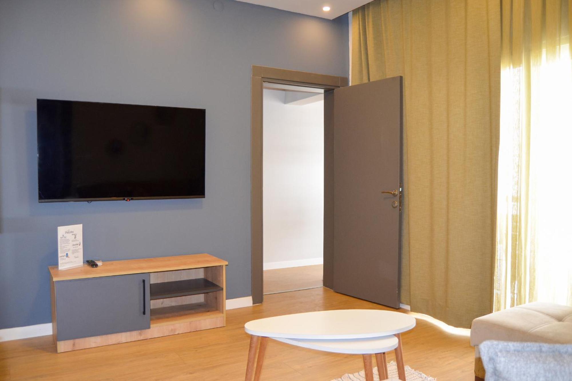Loca Centre Suites بودروم المظهر الخارجي الصورة