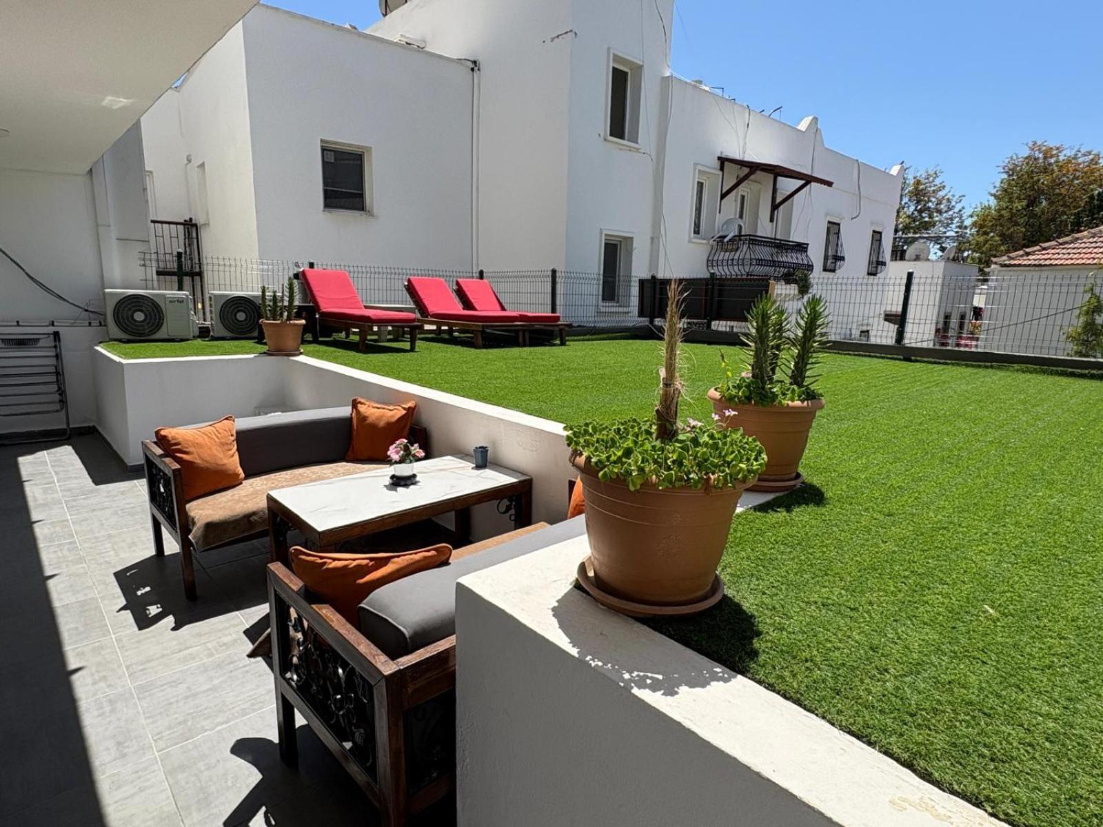 Loca Centre Suites بودروم المظهر الخارجي الصورة