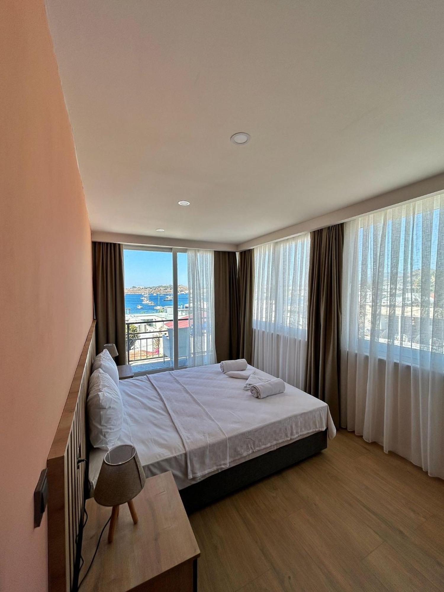 Loca Centre Suites بودروم المظهر الخارجي الصورة